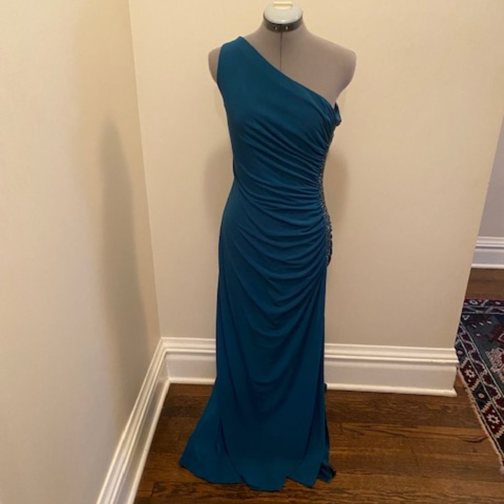 Gown by Laundry By Shelli Segal